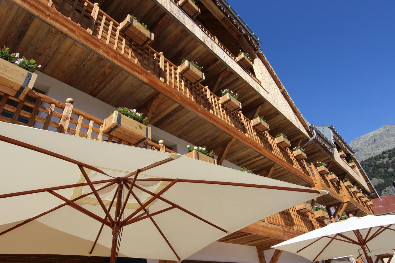 Le V De Hotel